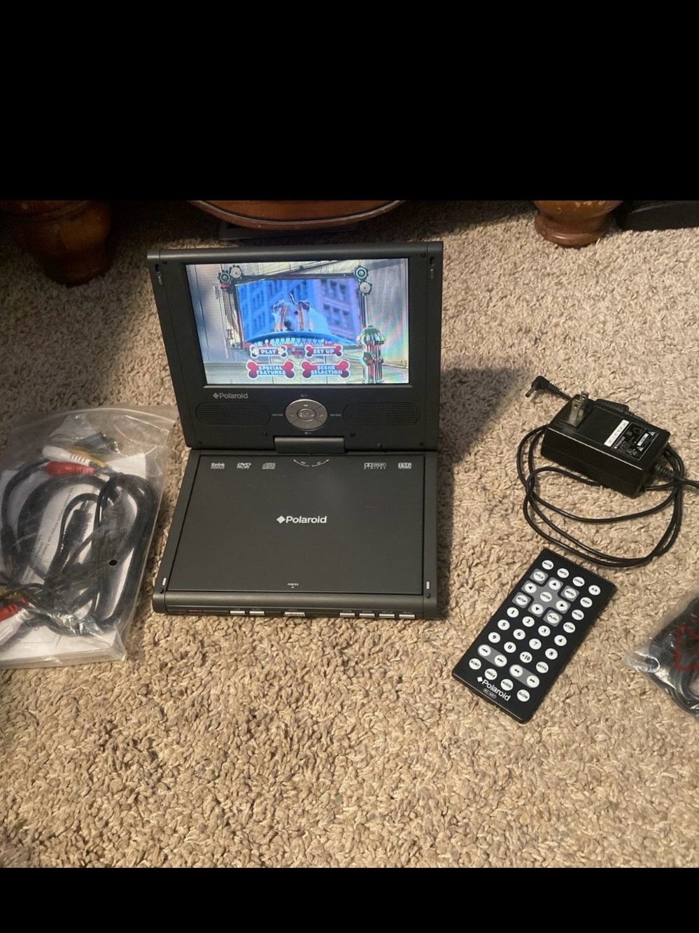 Polaroid Foldable Portable DVD Player in Black